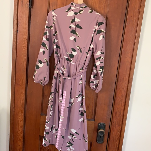 Retro Style Lavender Midi Wrap Dress - Picture 3 of 5